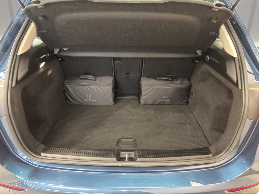 Mercedes-Benz B 250 2022