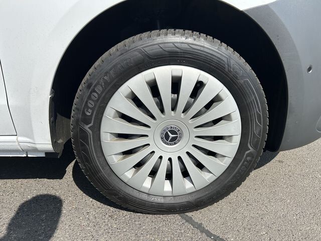 Mercedes-Benz Vito 2024