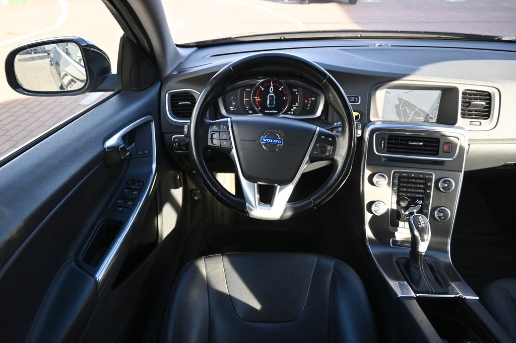 Volvo V60 2015