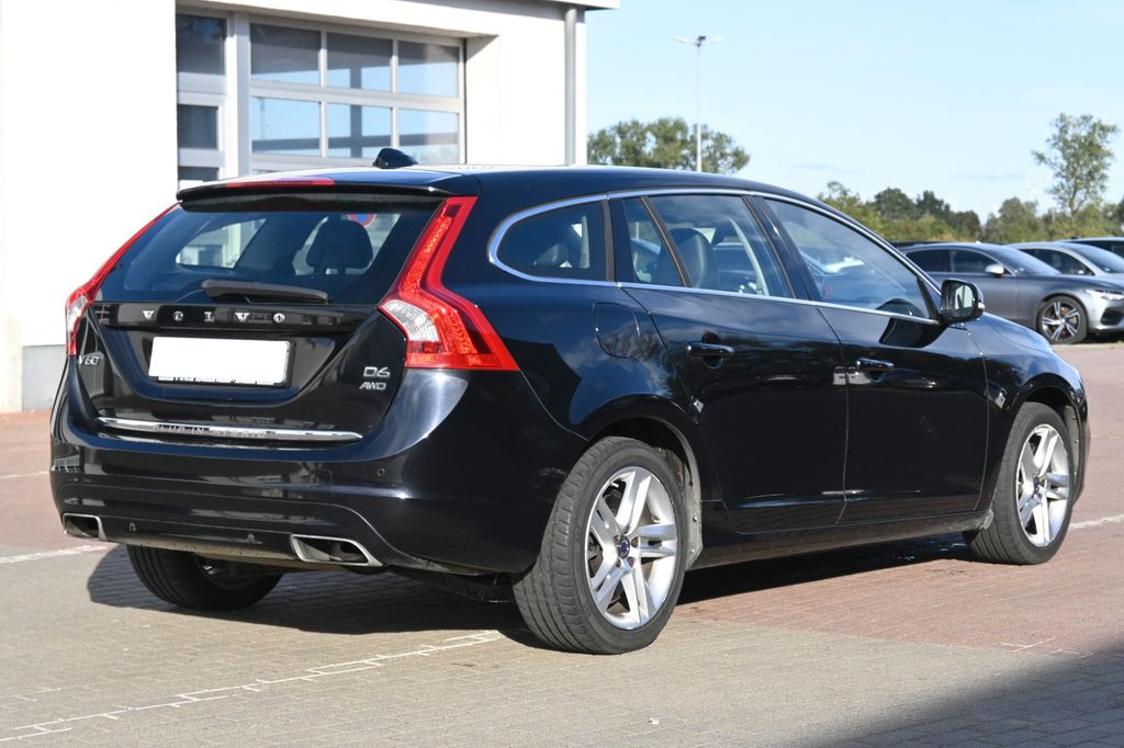 Volvo V60 2015