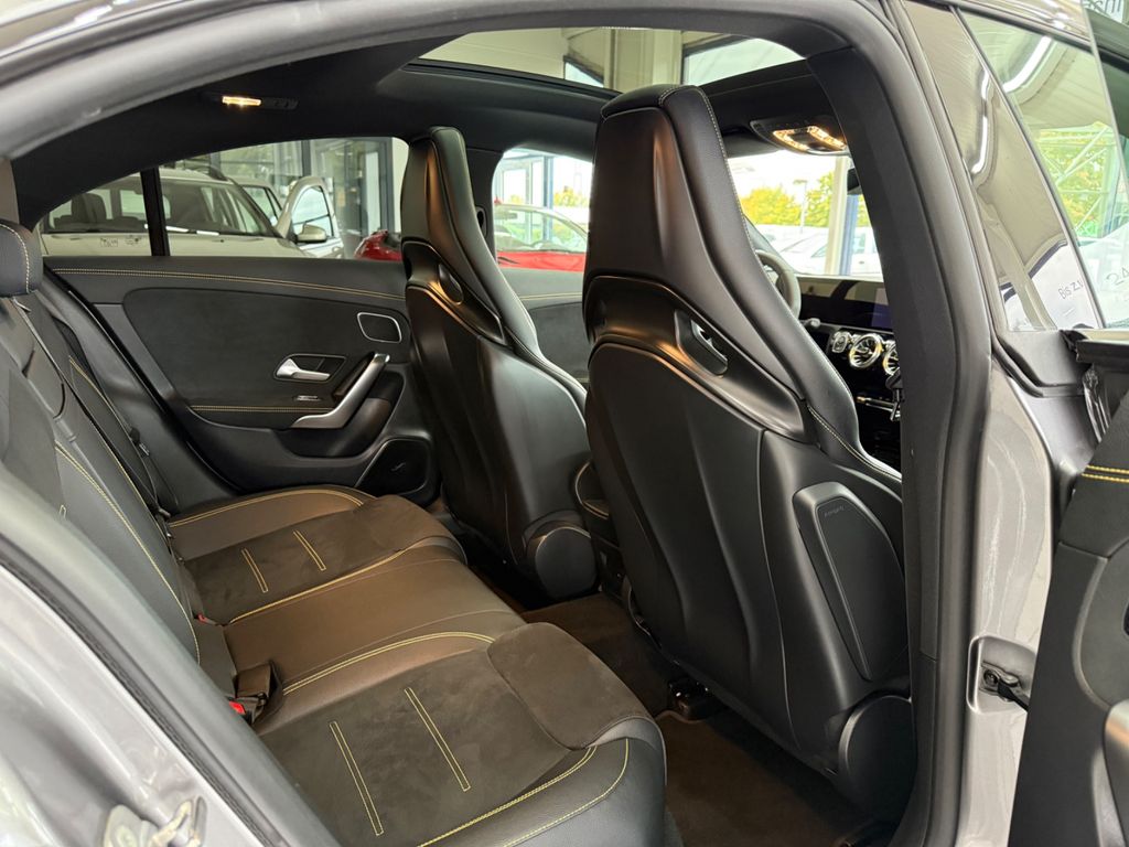 Mercedes-Benz CLA 45 AMG 2024