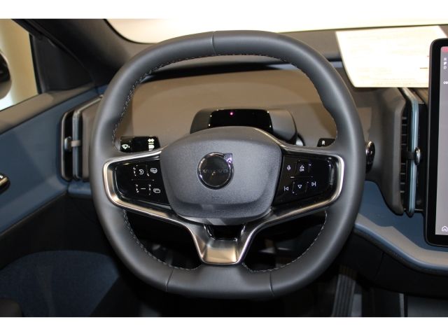 Volvo EX30 2025