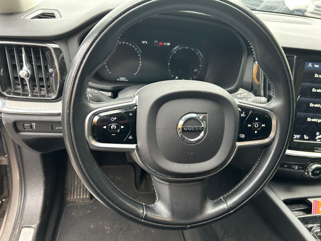 Volvo V60 2020