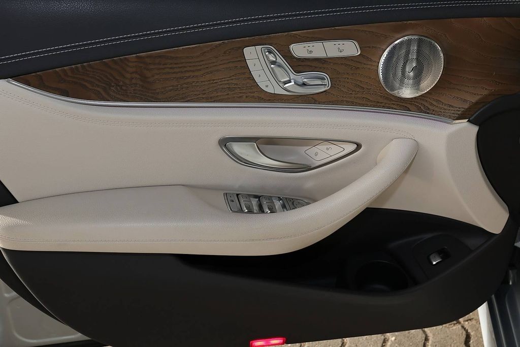 Mercedes-Benz E 300 2021