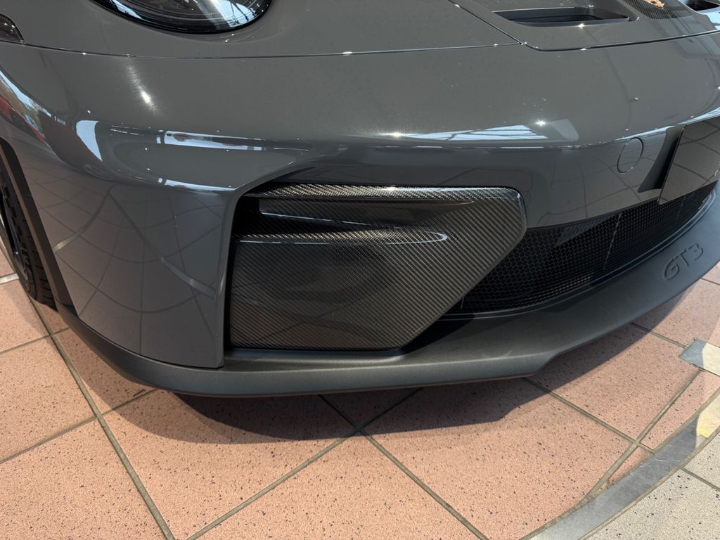 Porsche 992 2025