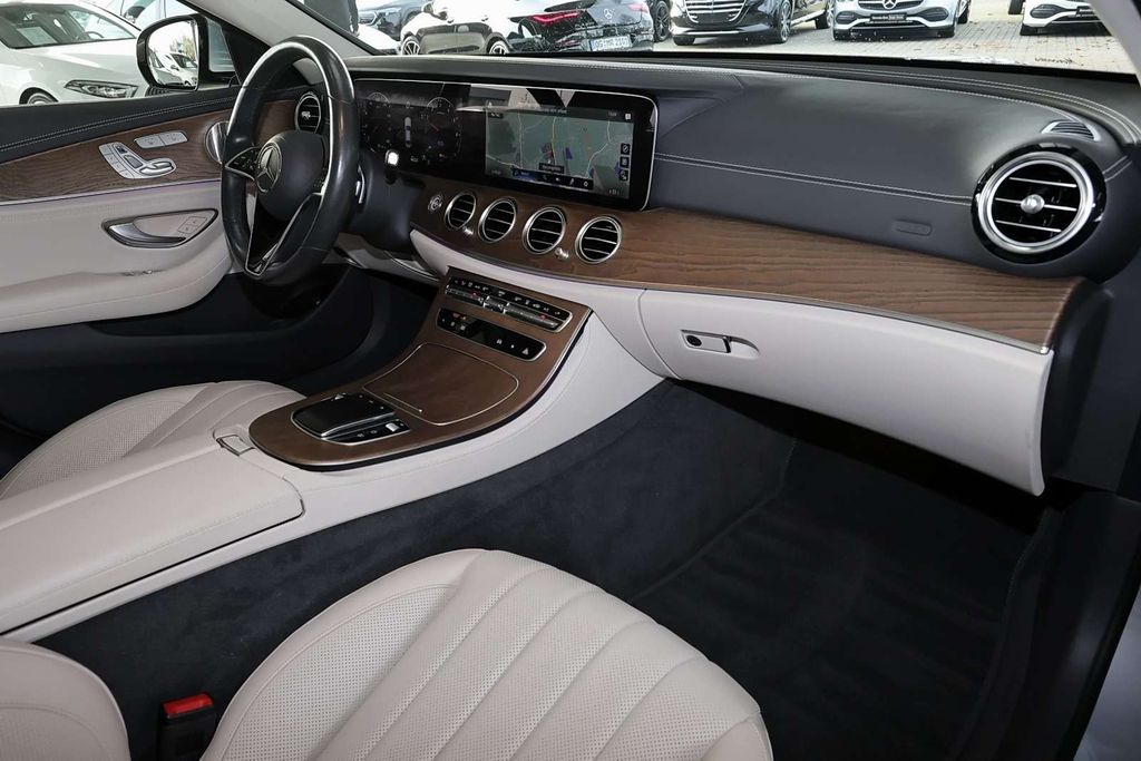 Mercedes-Benz E 300 2021