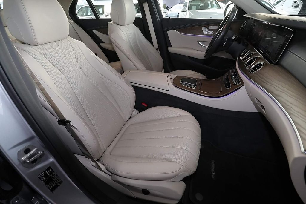 Mercedes-Benz E 300 2021