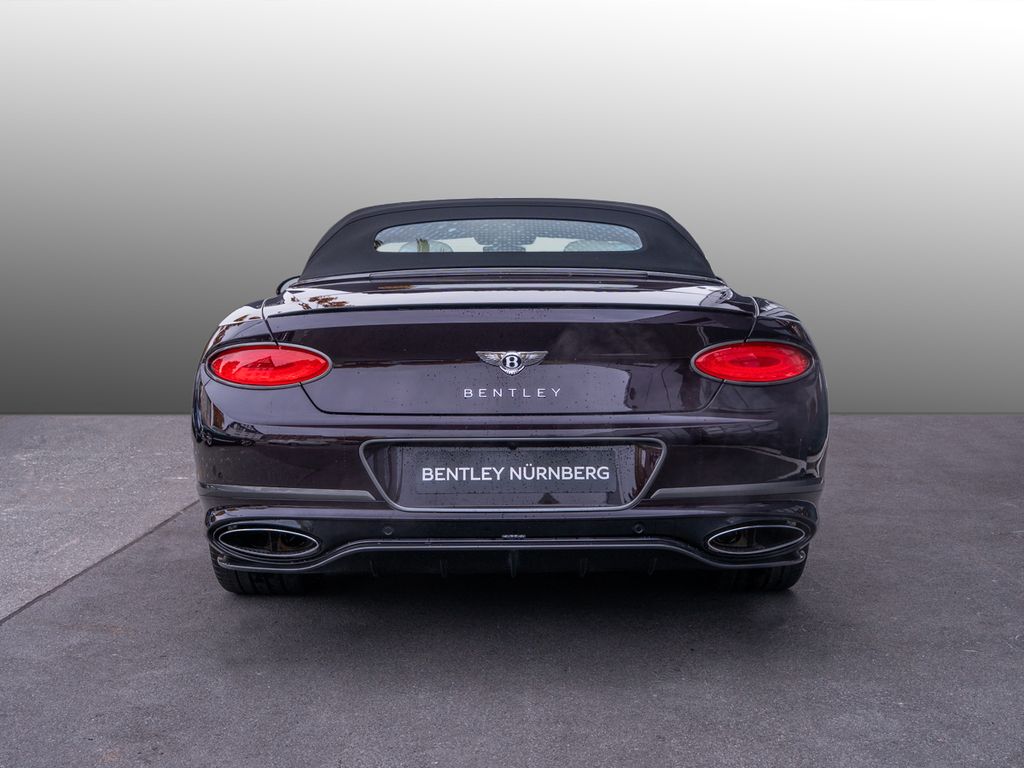 Bentley Continental GTC 2024