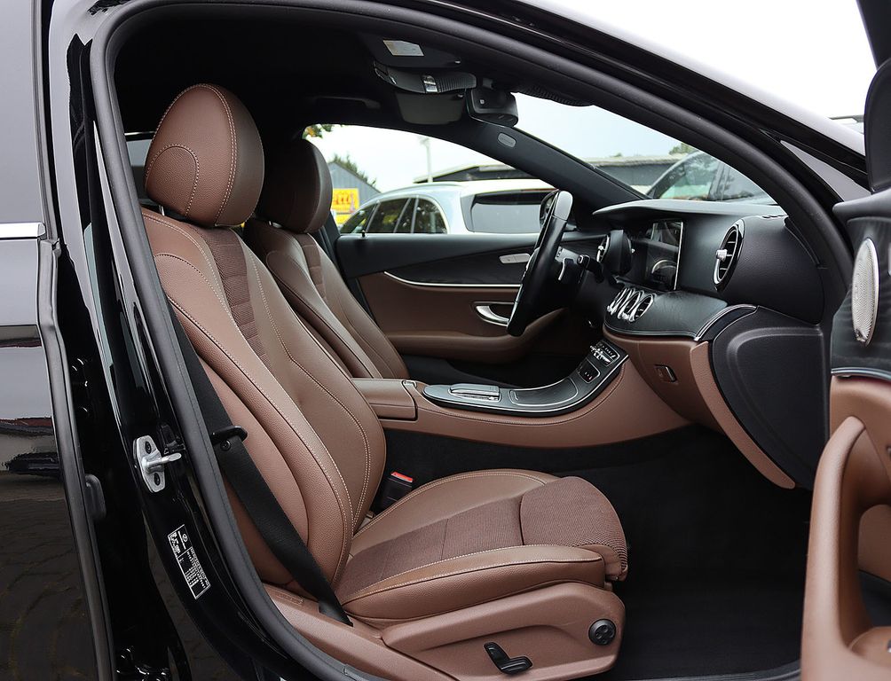 Mercedes-Benz E 220 2021