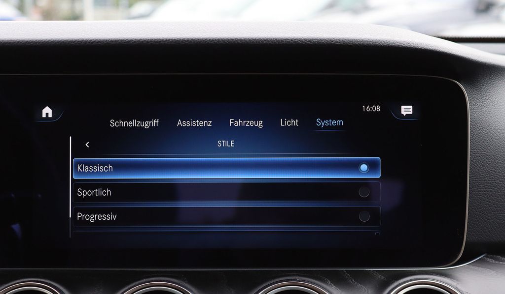 Mercedes-Benz E 220 2021