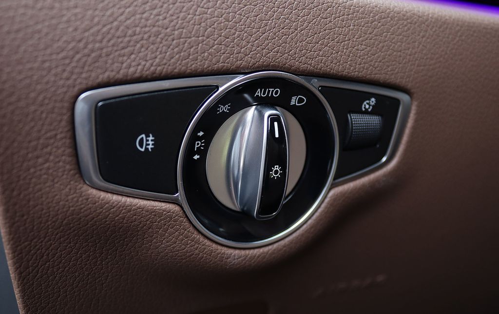 Mercedes-Benz E 220 2021