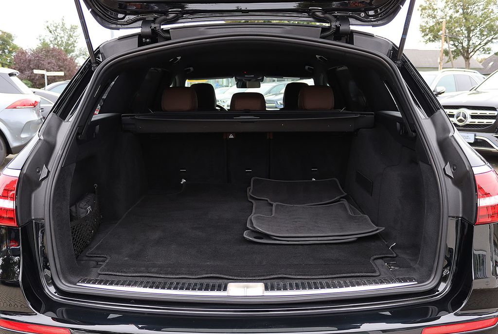 Mercedes-Benz E 220 2021