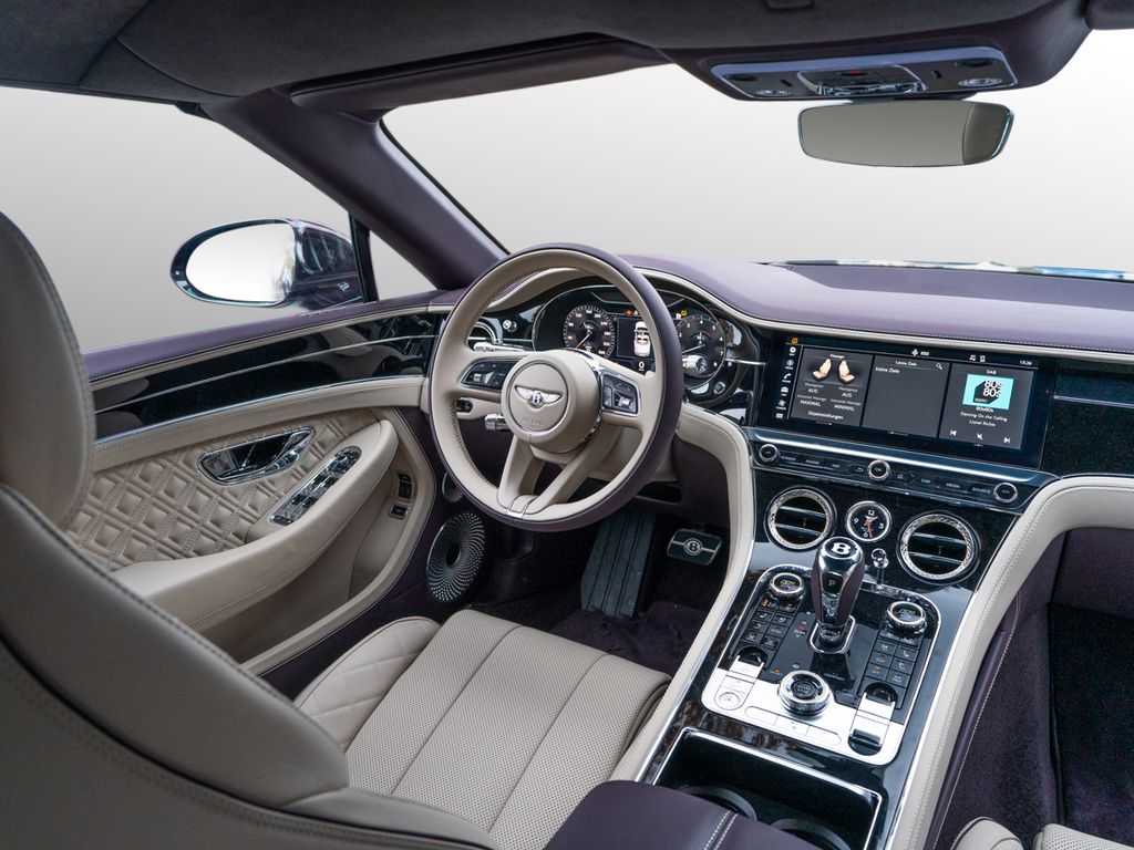 Bentley Continental GTC 2024