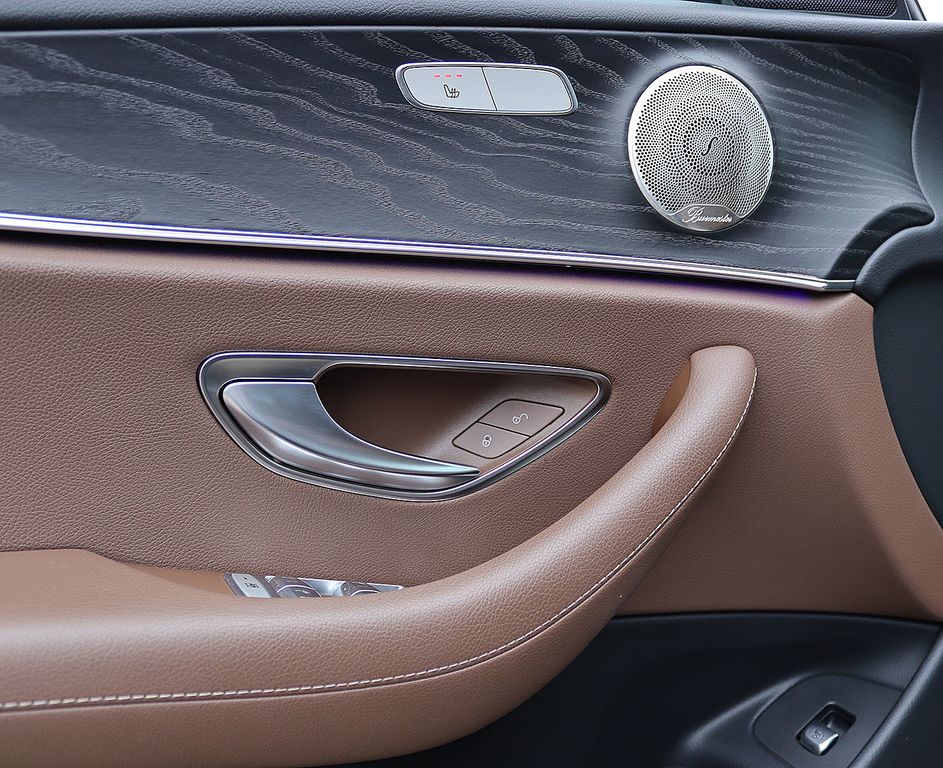 Mercedes-Benz E 220 2021