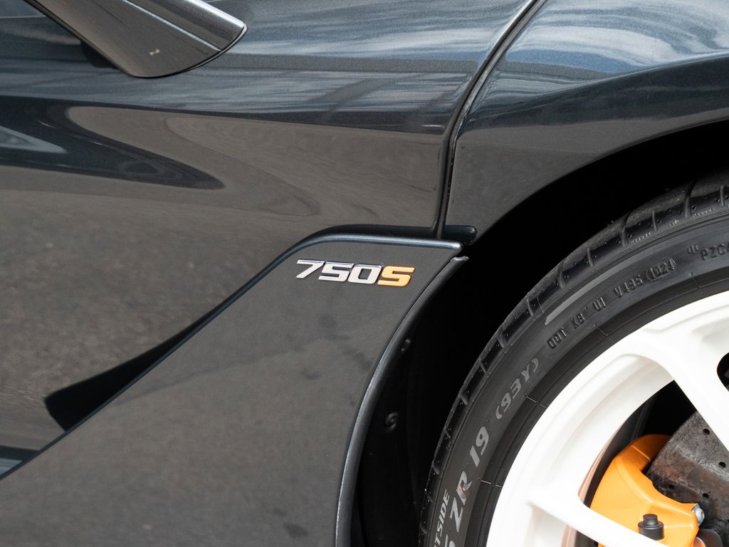 McLaren 750S 2024