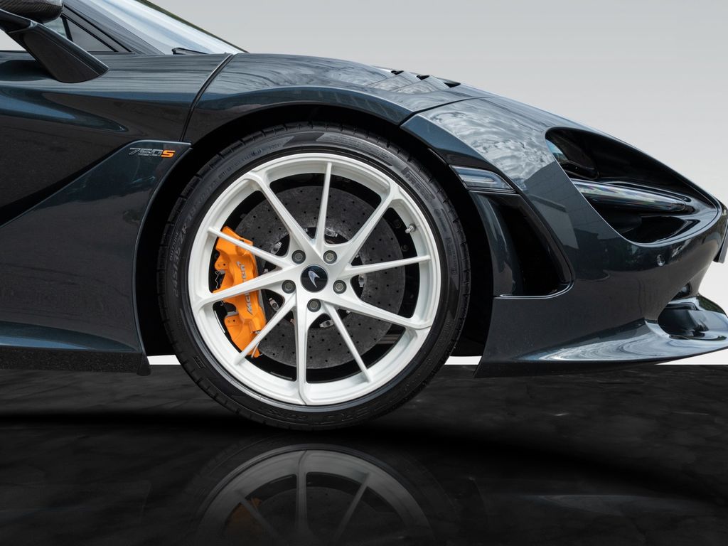 McLaren 750S 2024