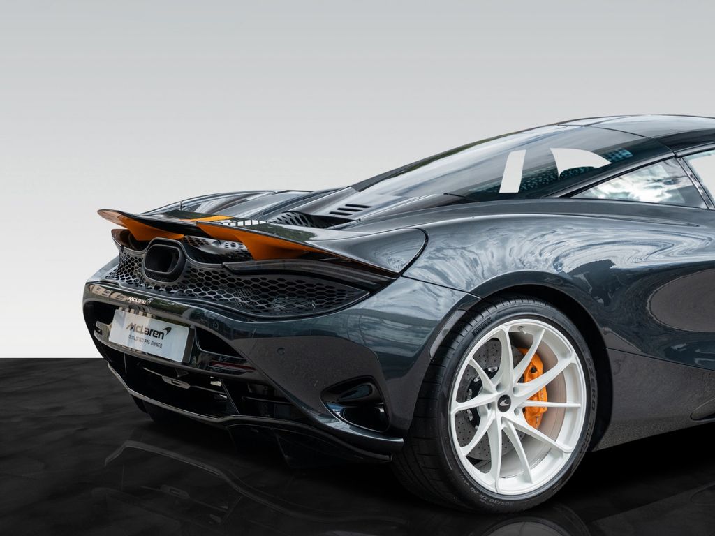 McLaren 750S 2024