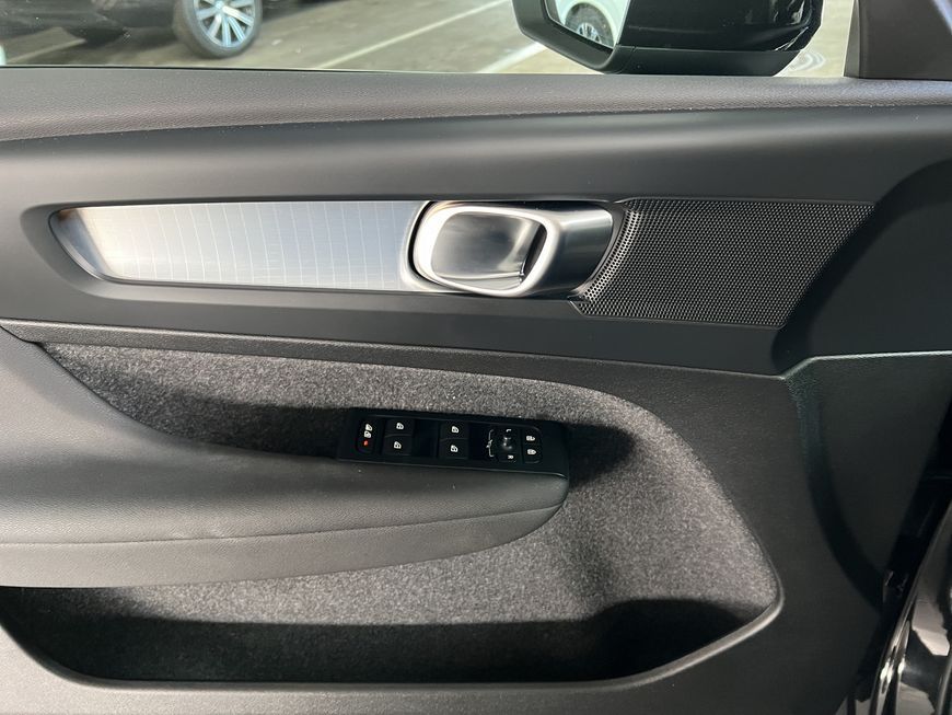 Volvo XC40 2024