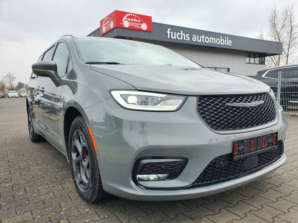 Chrysler Pacifica 2023