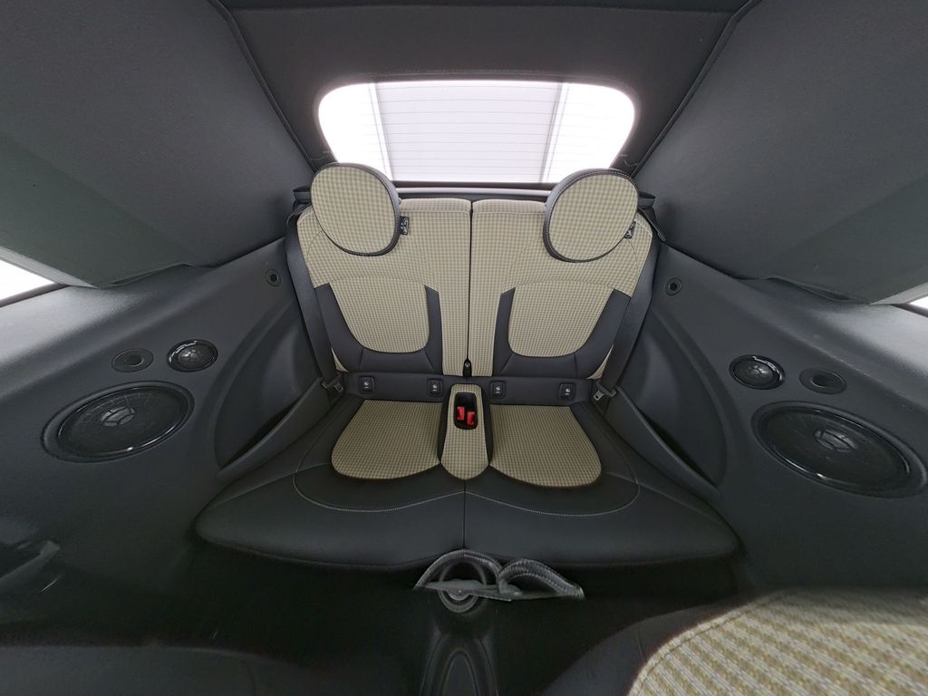 MINI Cooper Cabrio 2023