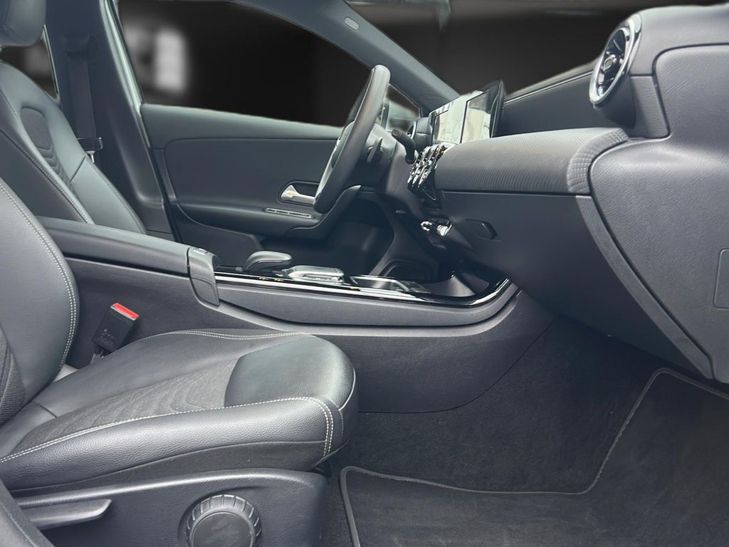 Mercedes-Benz A 180 2022