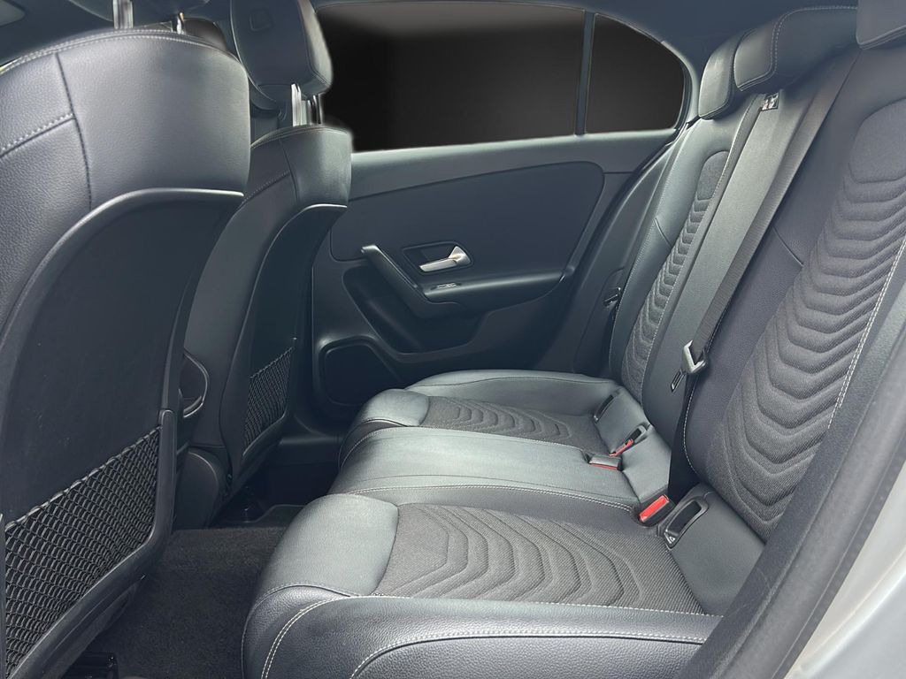 Mercedes-Benz A 180 2022