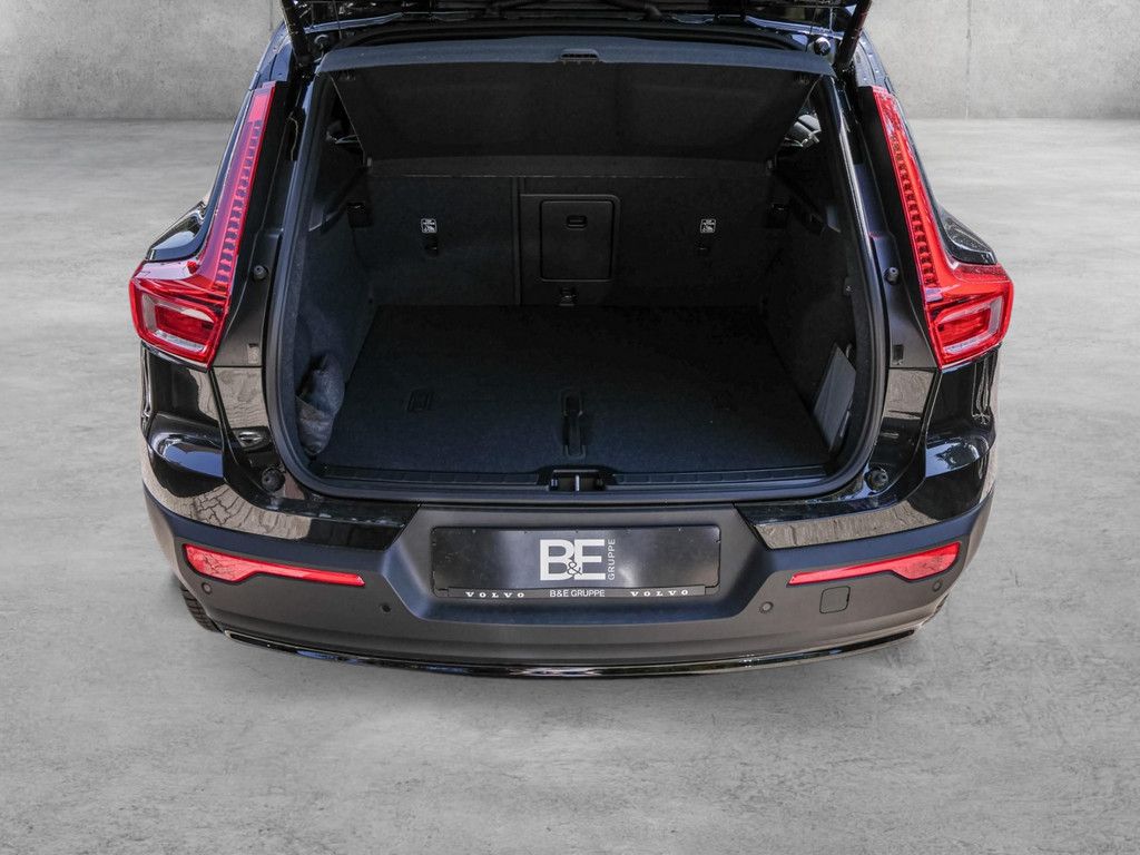 Volvo XC40 2025