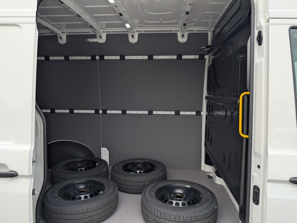 Volkswagen Crafter 2024