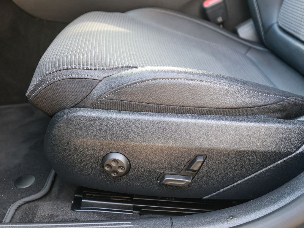 Mercedes-Benz C 200 2023