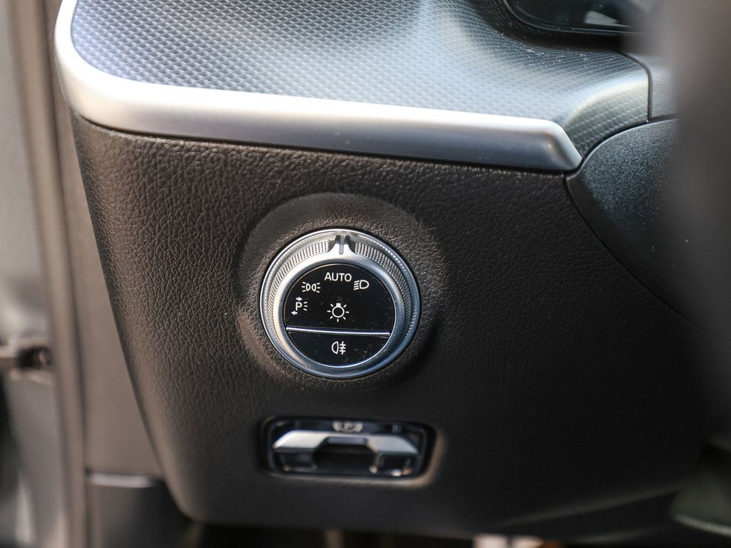 Mercedes-Benz C 200 2023