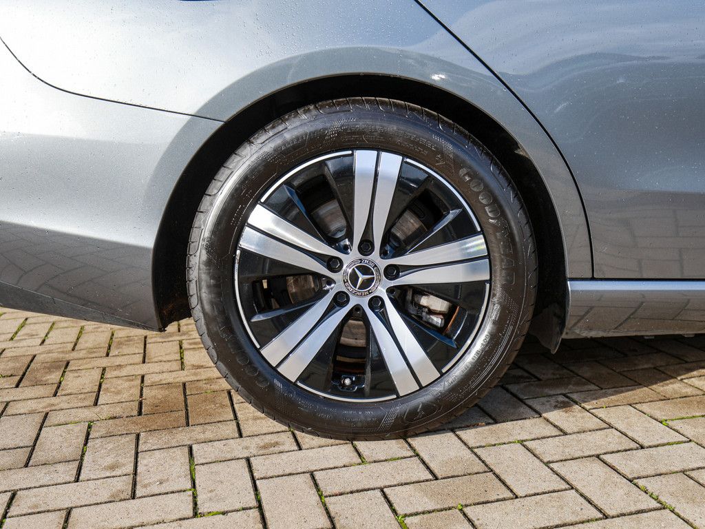 Mercedes-Benz C 200 2023