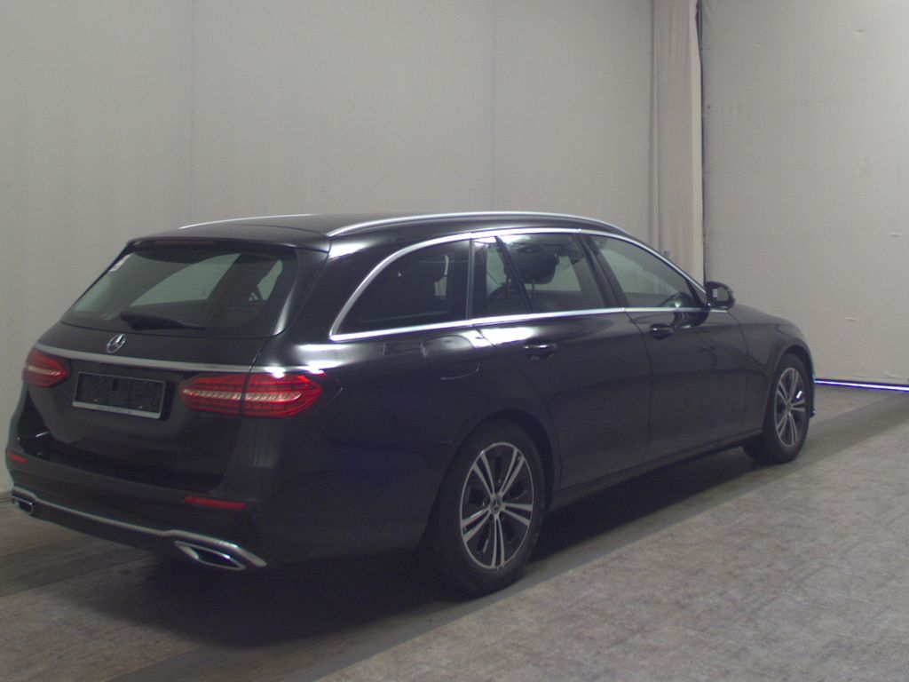Mercedes-Benz E 220 2020