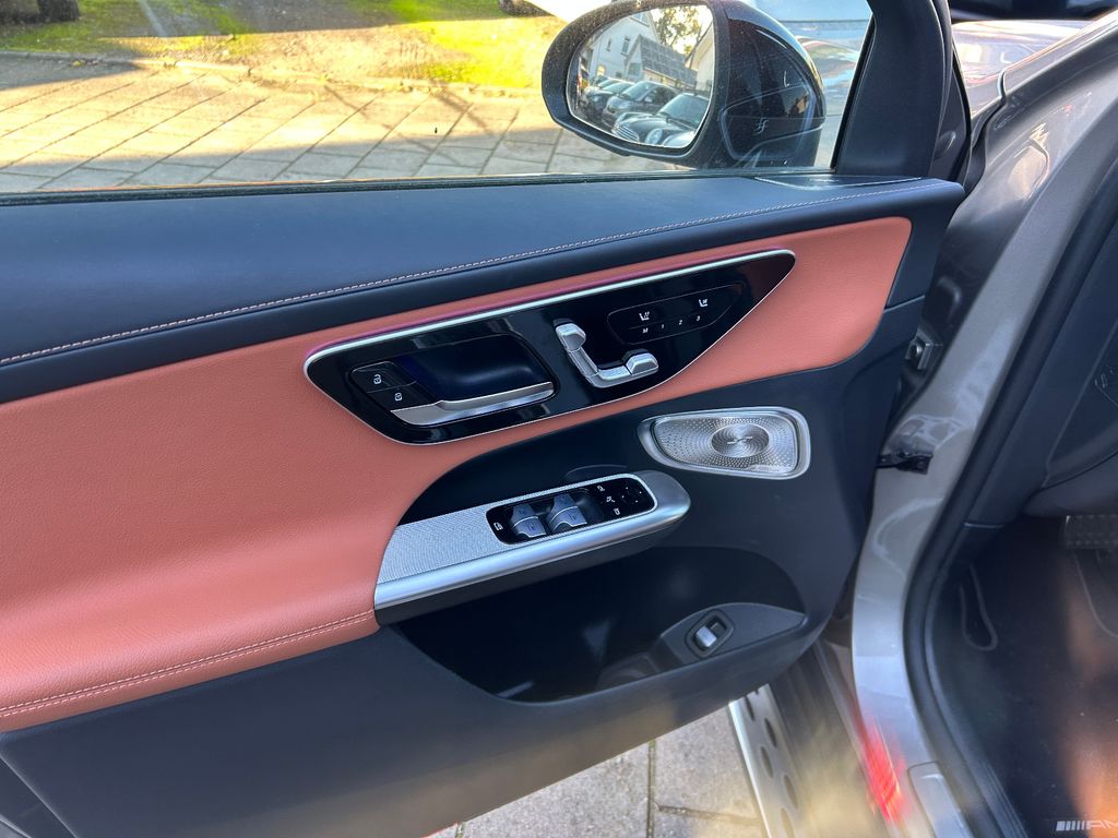 Mercedes-Benz GLC 300 2023
