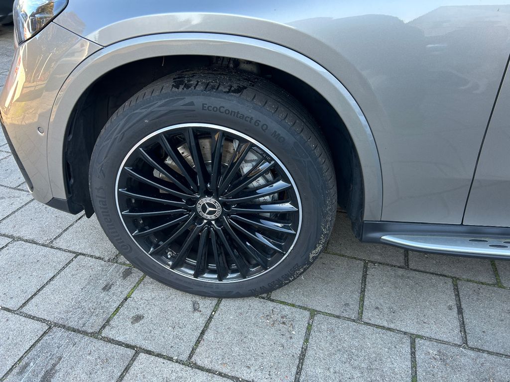 Mercedes-Benz GLC 300 2023