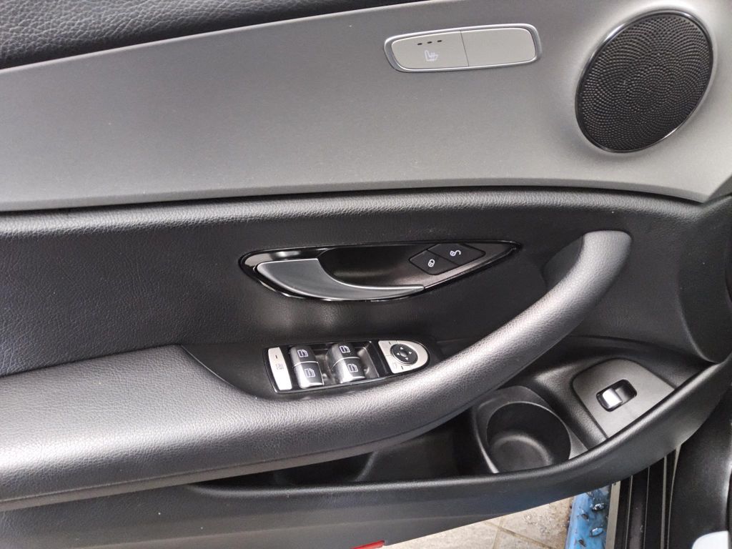 Mercedes-Benz E 220 2020