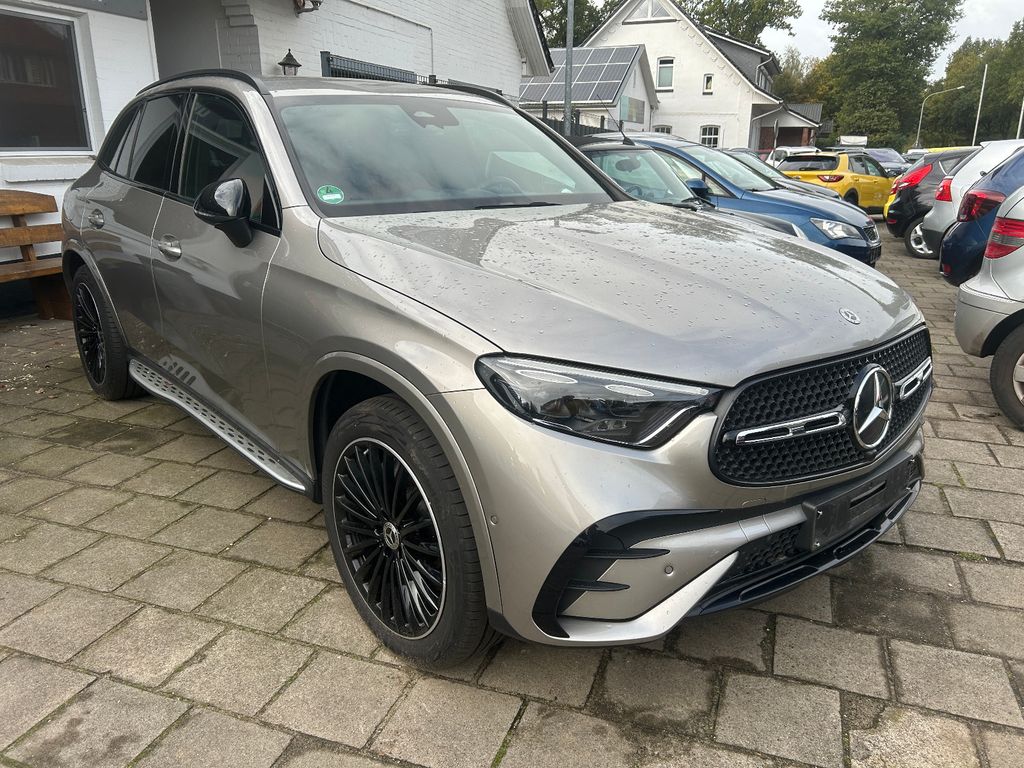Mercedes-Benz GLC 300 2023