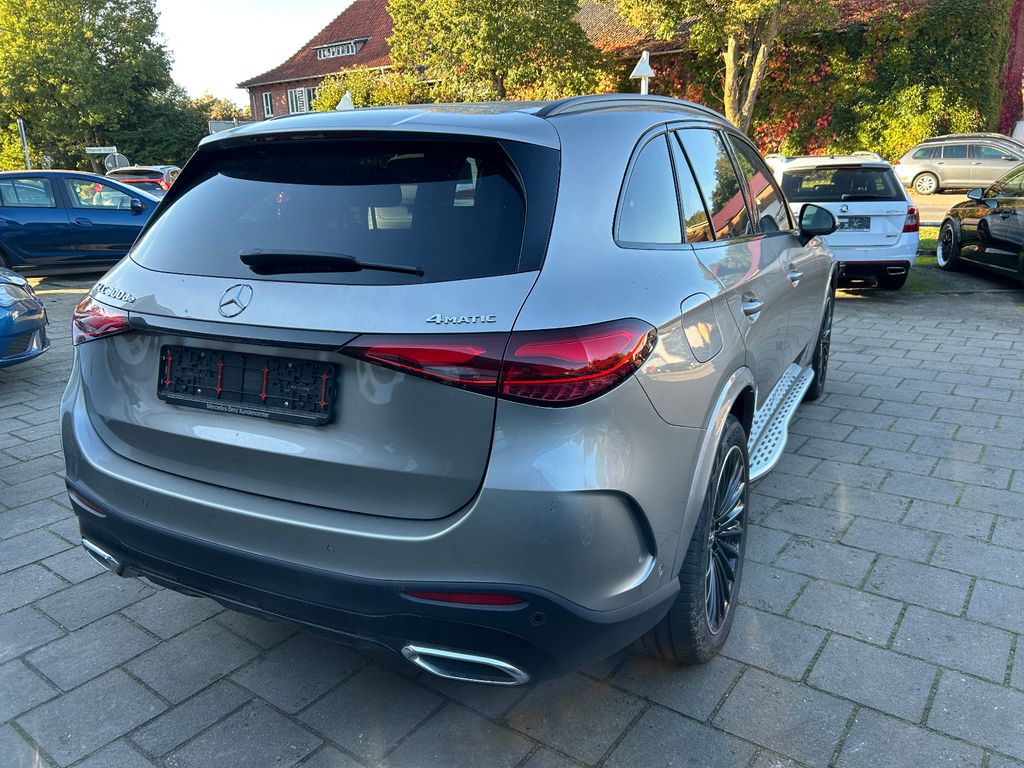 Mercedes-Benz GLC 300 2023