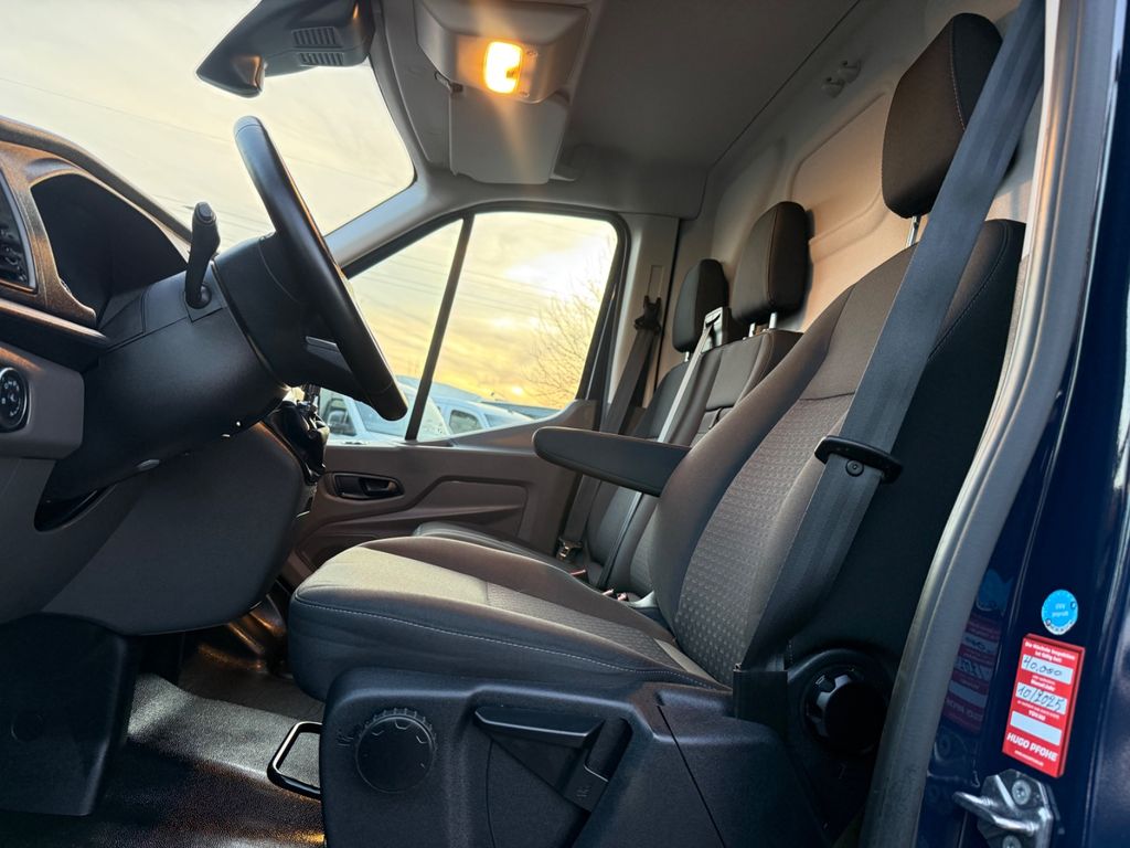 Ford Transit 2023