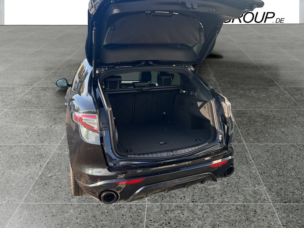 Alfa Romeo Stelvio 2025