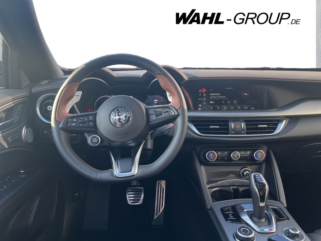 Alfa Romeo Stelvio 2025