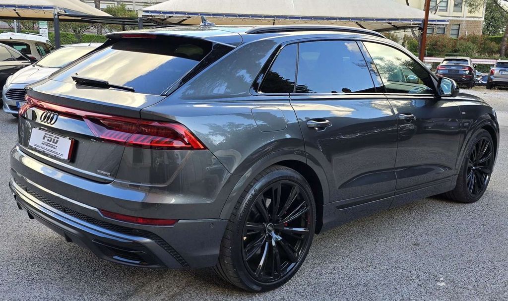 Audi Q8 2023