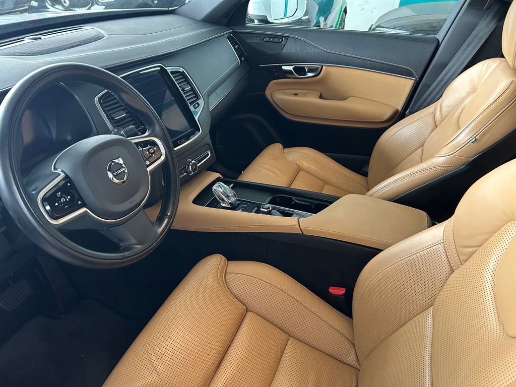 Volvo XC90 2022