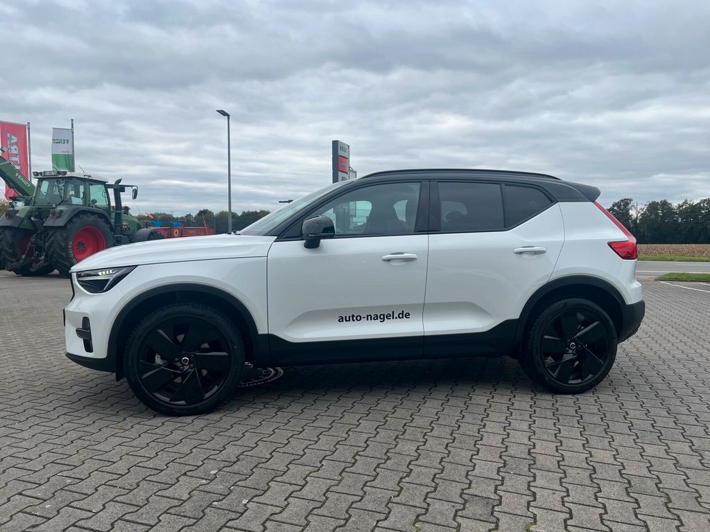 Volvo XC40 2025