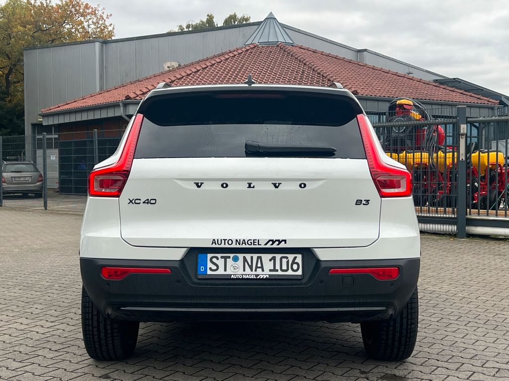 Volvo XC40 2025