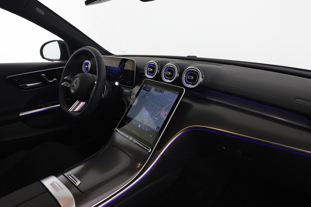 Mercedes-Benz C 200 2025