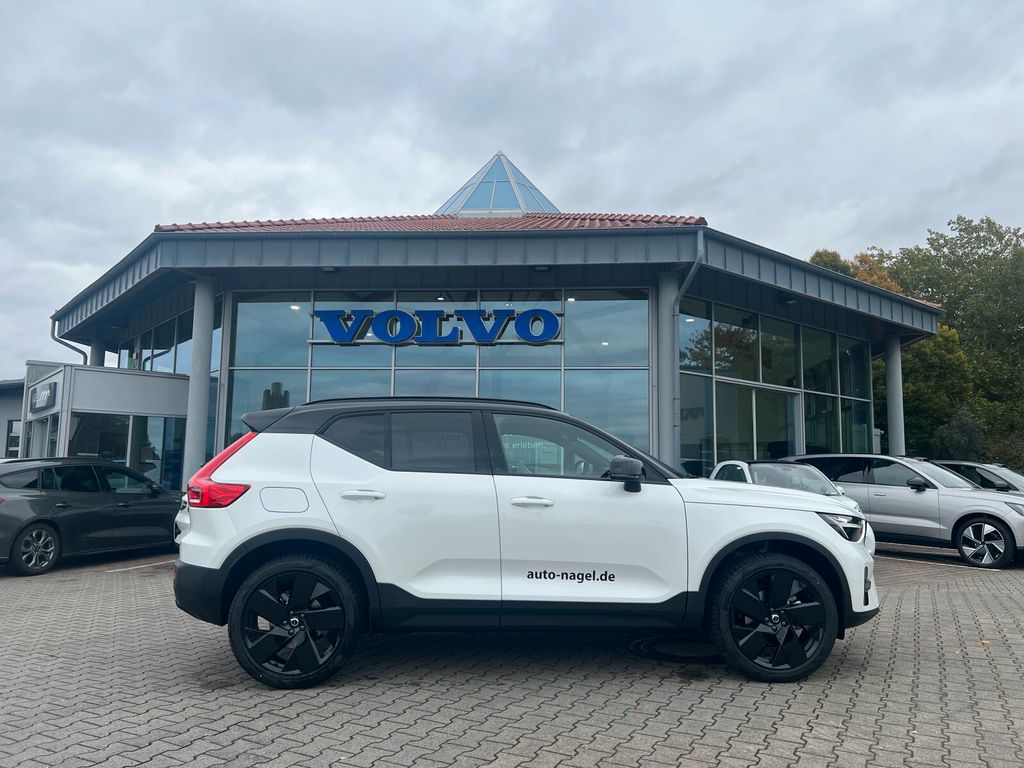 Volvo XC40 2025