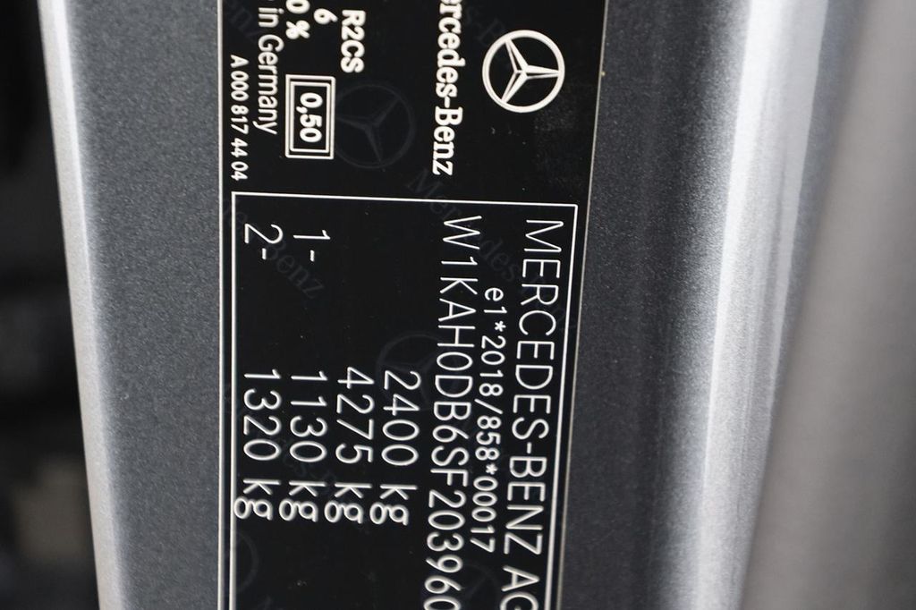 Mercedes-Benz C 200 2025