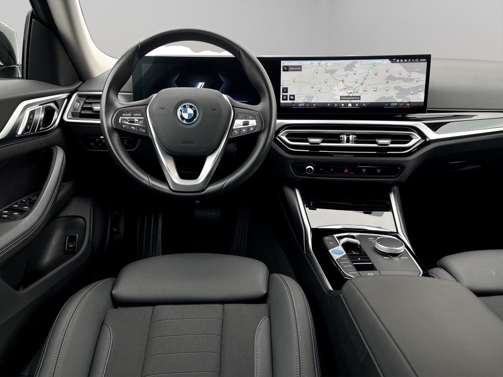 BMW i4 2023