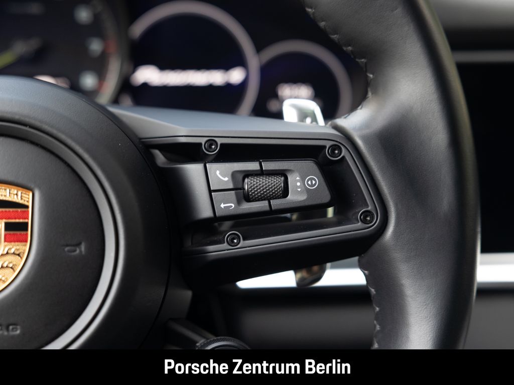 Porsche Panamera 2022