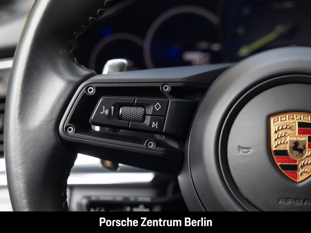 Porsche Panamera 2022